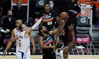 Την πάτησαν από τους Σπερς οι Κλίπερς