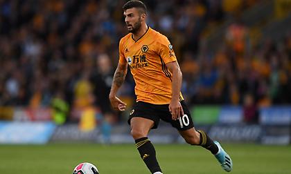 Επιστρέφει στην Γουλβς ο Κουτρόνε