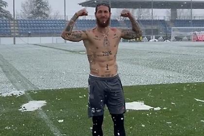 Έπαθε... Ζλάταν και προπονήθηκε ημίγυμνος στα χιόνια ο Ράμος (vid)