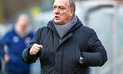 Άντβοκαατ: «Μεγαλύτερο κλαμπ από τον Άγιαξ η Φέγενορντ»