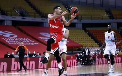 Ολυμπιακός-Μπάγερν: Δυναμικό ξεκίνημα από τον Σλούκα