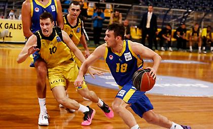 Πέρασε από το «Αλεξάνδρειο» το Περιστέρι με ηγέτη Καράμπελα