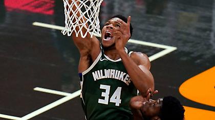 «Διπλό» των Μπακς στο Ορλάντο στην επιστροφή του Γιάννη