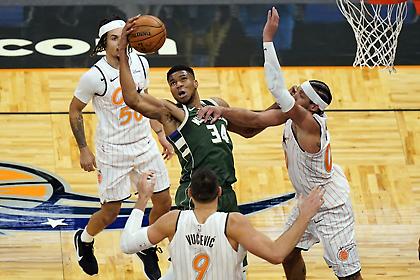 Γιάννης Αντετοκούνμπο: «Δεν έχουμε κάποιον που να παίζει εγωιστικά»