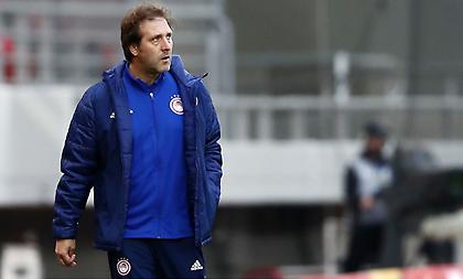 Τα άκρα προβληματίζουν τον Μαρτίνς
