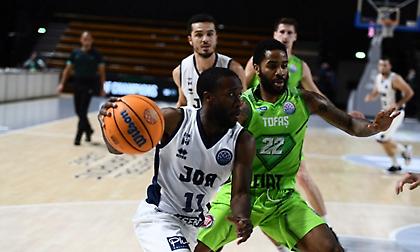 Σαρωτική Τόφας, κοντά στην πρόκριση η Καρσίγιακα