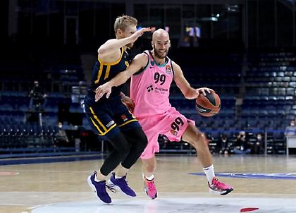 Οι... μαγικές ασίστ του Καλάθη κόντρα στη Χίμκι(vid)