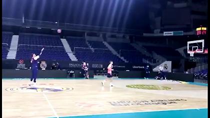 Έβαλε «πεταχτάρι» από το κέντρο ο Ταβάρες (video)