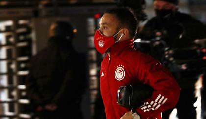 ΠΑΟΚ-Ολυμπιακός: Οι αφίξεις των αποστολών στην Τούμπα (vids)