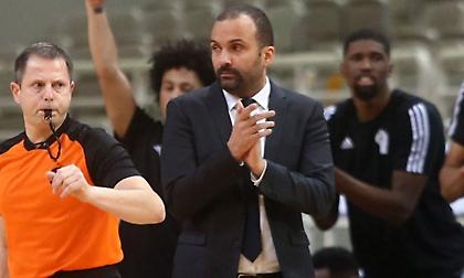 Πάρκερ: «Δεν κοντράραμε σε κανένα σημείο του γηπέδου τον Παναθηναϊκό»