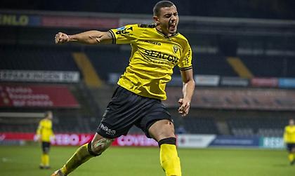 Γιακουμάκης: Για την Ελλάδα... λίγος, για τη Φένλο «μύθος» (vids)