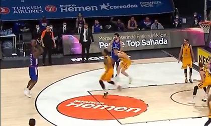 Buzzer beater τρίποντο από τον Ντάνστον! (vid)