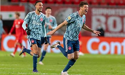 Aπίστευτο: Ο Χούντελααερ μπήκε στο 89΄ και σκόραρε στο 90΄ και στο 91΄ (video)