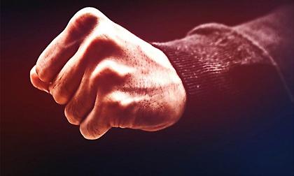 Στο Ηράκλειο έδειραν δημοτικό αστυνομικό που έκανε ελέγχους για μάσκες!