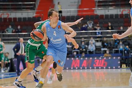 Ζενίτ για… φίλημα, πάτησε τη Ζαλγκίρις