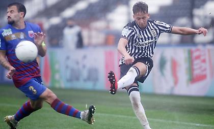 Αρέσει ο Φεράρι, αλλά κοιτάει και άλλους μπακ ο ΠΑΟΚ