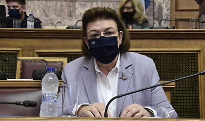 Μενδώνη για Μπεκατώρου: Η γενναία στάση της αποτελεί παράδειγμα για όσες γυναίκες έχουν κακοποιηθεί