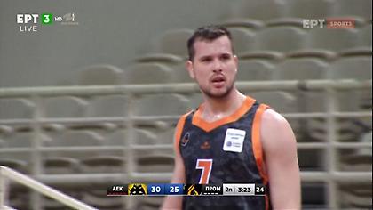 Τα... έψαλλε στον διαιτητή και αποβλήθηκε ο Αγραβάνης