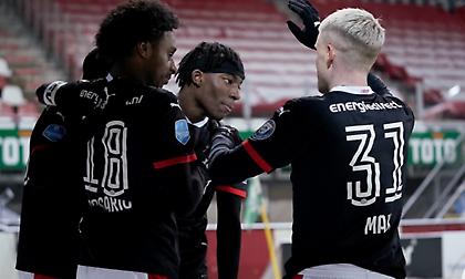 Χόρεψε στα… χιόνια η Αϊντχόφεν!