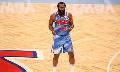 Το ιστορικό τριπλ-νταμπλ του Χάρντεν στο ντεμπούτο του (video)