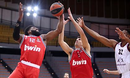 Ολυμπιακός: Μέρος της προπόνησης ο Μάρτιν, εκτός ο Λαρεντζάκης