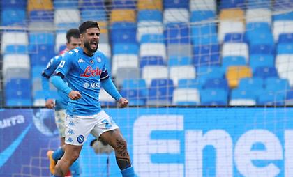 Εξάσφαιρη Νάπολι διέλυσε τη Φιορεντίνα