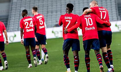 Μαζί στην κορυφή Λιλ-Παρί, περιμένουν την Λιόν