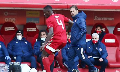 Νικολακόπουλος: «Ο Ολυμπιακός έχει χαμηλώσει πολύ τις στροφές του»