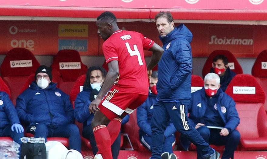 Νικολακόπουλος: «Ο Ολυμπιακός έχει χαμηλώσει πολύ τις στροφές του»