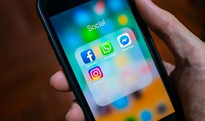 Έρευνα: 7 στους 10 «κολλημένοι» στα social media εν μέσω lockdown-Αυξάνεται κατάθλιψη και μοναξιά