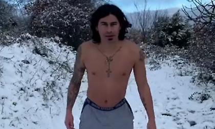 Γυμνός στα χιόνια ο Μπλάνκο! (vid)