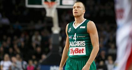 Ο Λεκαβίτσιους αναγκάστηκε να καρφώσει για να μάθει το φύλο του παιδιού του (vid)