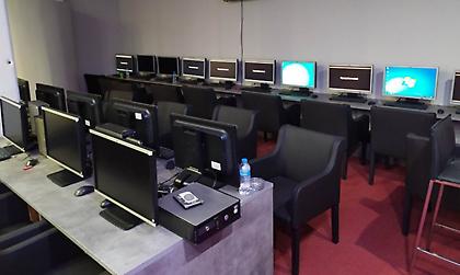 Λουκέτο από την ΕΛ.ΑΣ. σε κορωνο-καζίνο στην Αττική