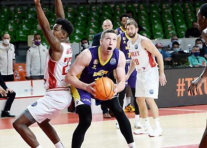 Νίκη πρωτιάς για Χολόν στον όμιλο της ΑΕΚ στο BCL