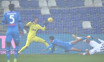 Η εξαιρετική και ενστικτώδης απόκρουση του Σέζνι (video)