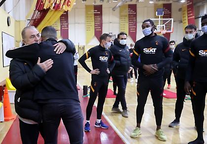 Τερίμ: «Ο Ομάρ έκλαψε όταν αντίκρισε την ομάδα να τον χειροκροτεί»