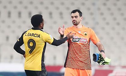 ΑΕΚ-Απόλλων: Το 2-0 από τον Λιβάι Γκαρσία
