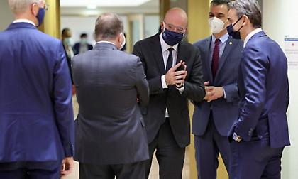 Συμφωνία του Παρισιού: Η Ε.Ε. χαιρετίζει την έναρξη της διαδικασίας επανένταξης των ΗΠΑ