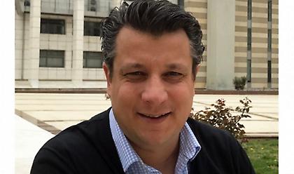 Δερμιτζάκης: «Μπορεί κάποιες μεταλλάξεις να «ξεφεύγουν» από το εμβόλιo»