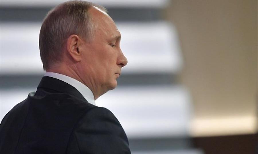 Πούτιν: Από πισίνες μέχρι και υπόγειο παγοδρόμιο έχει το... σπίτι του