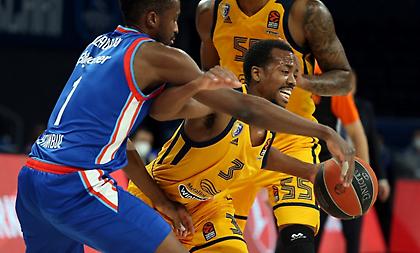 Το καλάθι της χρονιάς από τον ΜακΚόλουμ! (video)