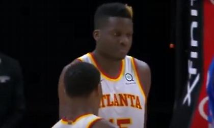 Κλιντ Καπέλα: Κυριάρχησε στην ρακέτα και ισοφάρισε επίδοση του Σακίλ από το 2004