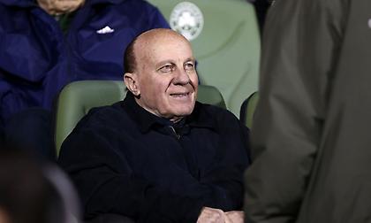 Ευχές Παναθηναϊκού στον Μίμη Δομάζο