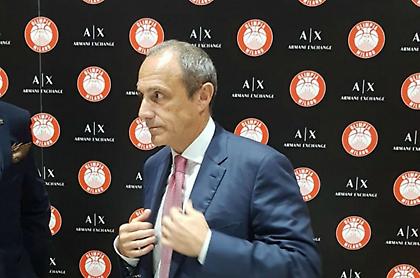 Έξαλλος ο Μεσίνα με Τρινκιέρι και υπεύθυνο Τύπου της Μπάγερν (video)