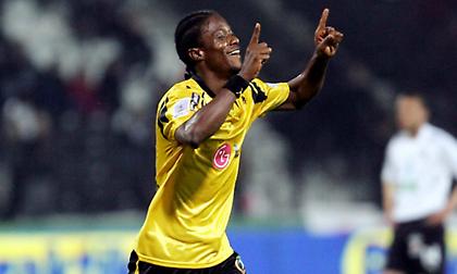 Το πρώτο γκολ στην καριέρα του Παπασταθόπουλου και η έμπνευση αλά… Ροναλντίνιο του Καλόν! (video)