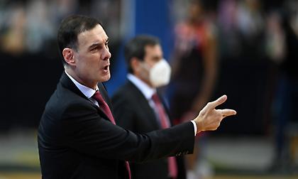 Μπαρτζώκας: «Κακή η ήττα από τη Ζαλγκίρις – Προσπάθησαν να κάνουν φάουλ στον Σλούκα»