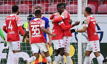 Αντίο στον τίτλο λέει η Λειψία – «Σεντόνι» βλέπει η Βόλφσμπουργκ