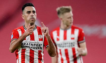 «Καθάρισε» τη Βάαλβαϊκ και κοιτάζει κορυφή η Αϊντχόφεν