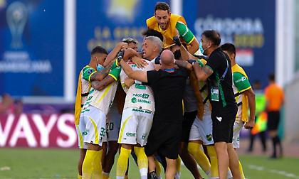 Ο Ερνάν Κρέσμπο κατέκτησε το Κόπα Σουνταμερικάνα με την Ντεφένσα! (video)