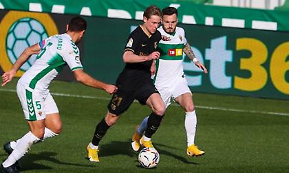 Προβάδισμα με… βοήθεια για Μπαρτσελόνα απέναντι στην Έλτσε